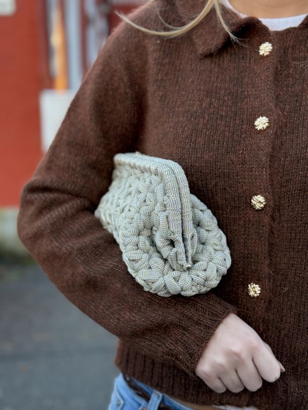 Flower Pop Clutchen