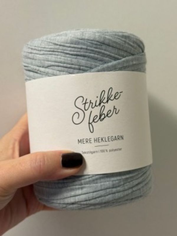 67 Mere Heklegarn Perlegrå