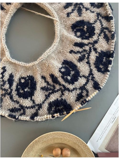 Hovedbilde Rosie Yoke Sweater